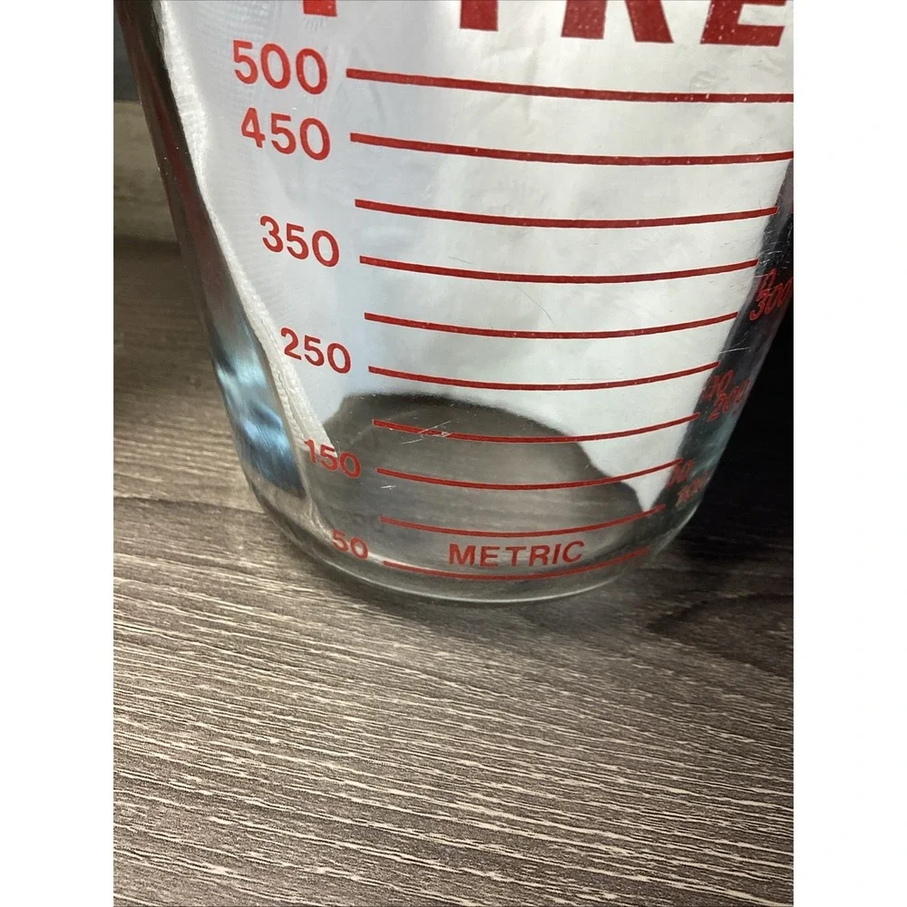 Vintage Pyrex 516 2 Cup Measuring Cup Red Letter Patent Pending Open J Handle